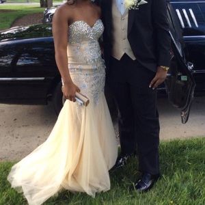 PROM DRESS